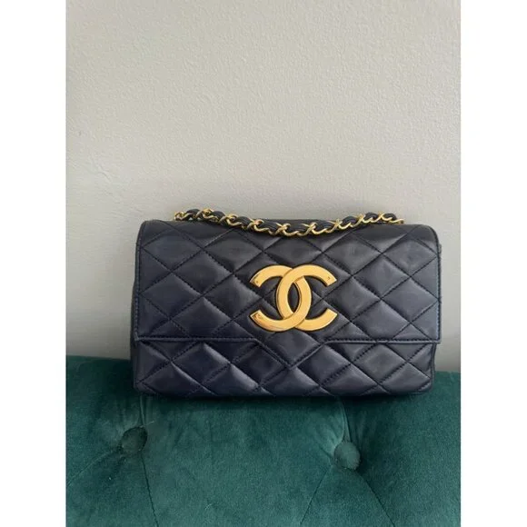 Chanel Flap Bag - Picture 8 of 9